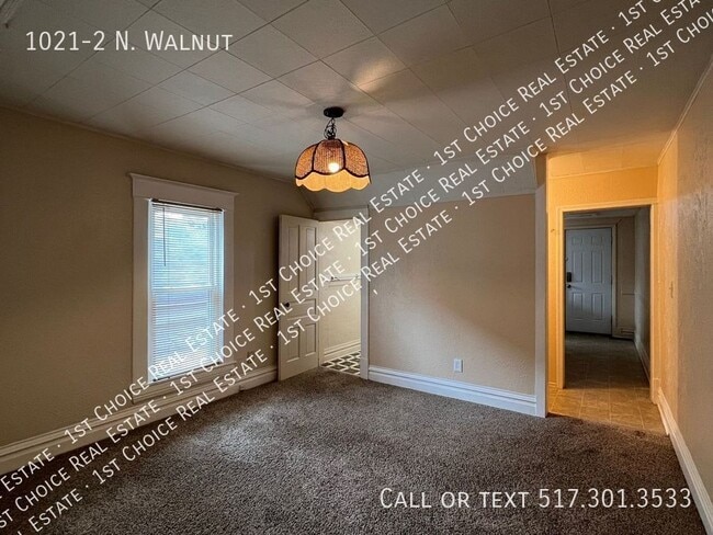 Building Photo - 1021-2 N. Walnut-