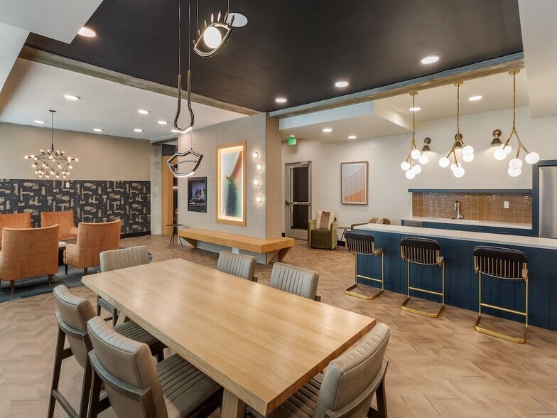 Resident Hangout - Maye House Apartments