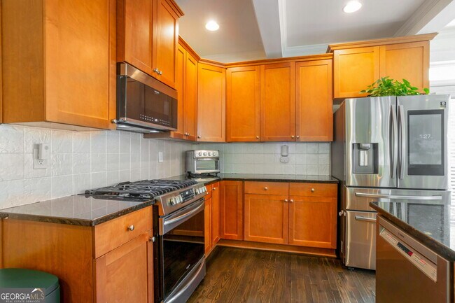 Building Photo - 2524 Kickerillo Way SE