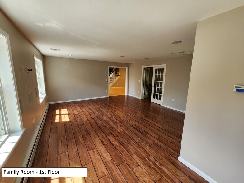 Building Photo - 68 Peach Orchard Rd