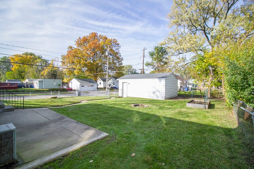 Building Photo - 1758 Talbot St