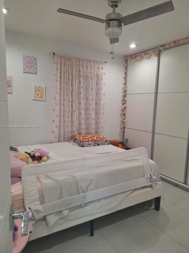 Building Photo - 13437 SW 44th Ln