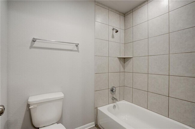 Building Photo - 309 Unforgiven Ln