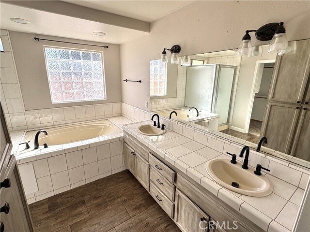 Building Photo - 12900 Briarcliff Dr