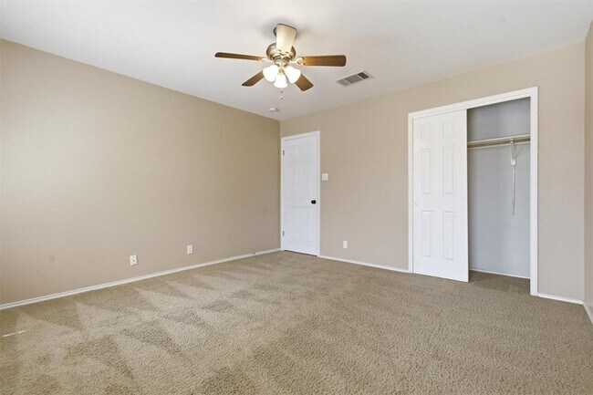 Building Photo - 1806 Carriage Hills Trail