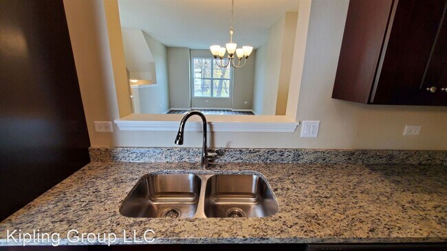 Building Photo - 3 br, 2.5 bath House - 364 Tall Tree lane