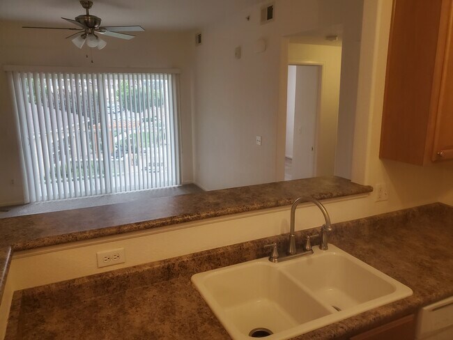 Building Photo - 15700 E Jamison Dr