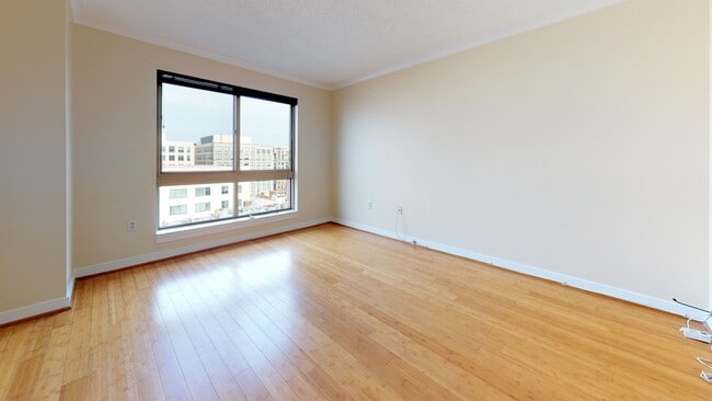 Building Photo - Monumental Views! Stunning Chinatown/Penn ...