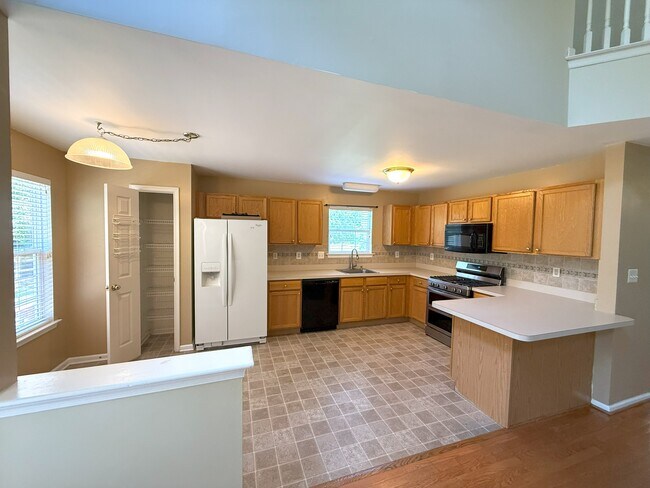 Building Photo - 379 Wheatfield Cir