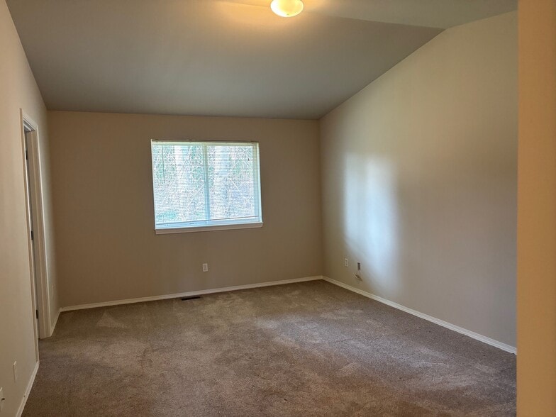 Building Photo - 2811 162nd St E