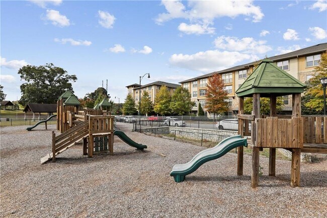 Building Photo - 1856 Perry Blvd NW