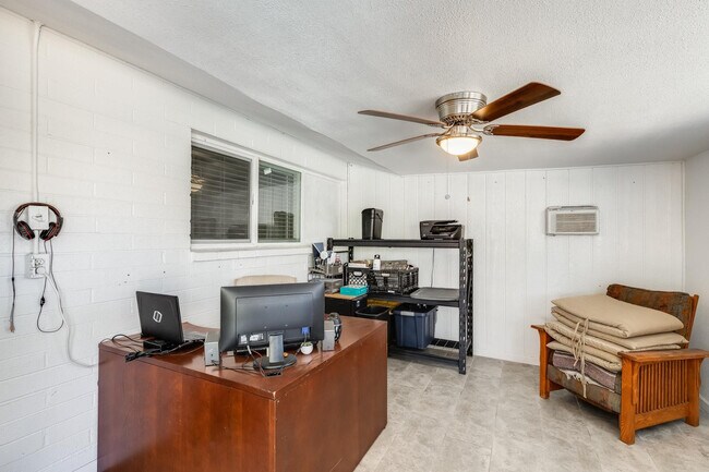 Building Photo - 5352 W Port Au Prince Ln