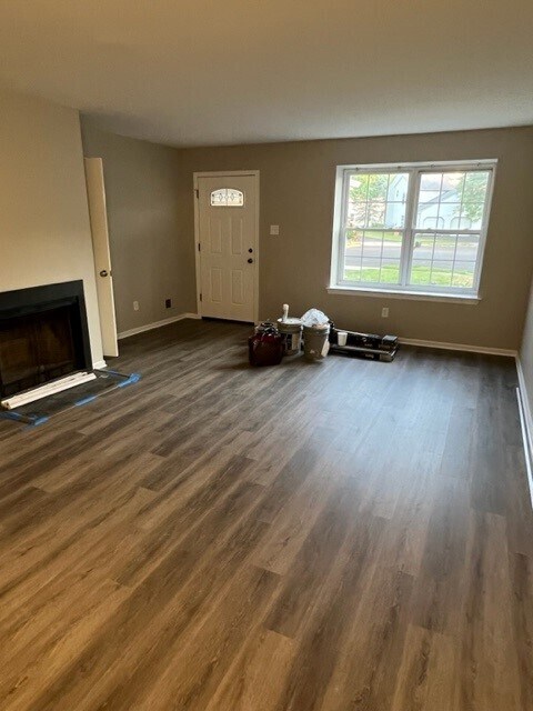 Building Photo - 568 Thrush Ct