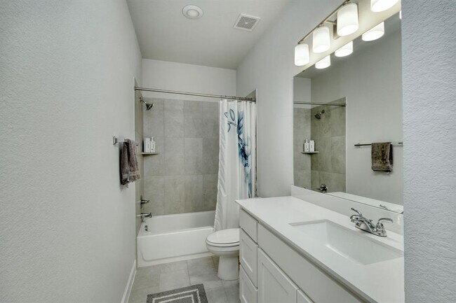 Building Photo - 1401 Mulberry Oak Ln