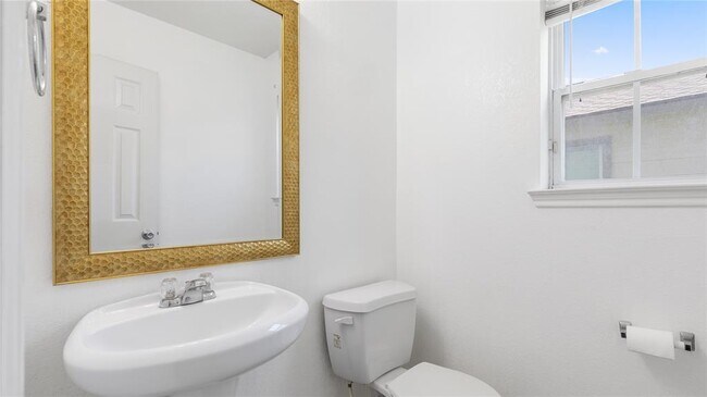 Building Photo - 13234 Skyview Landing Dr
