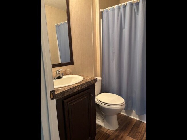 Building Photo - 54 Kings Way