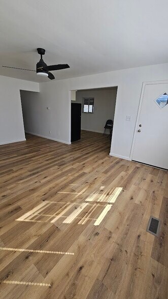 Building Photo - 47 S Brentwood Ave