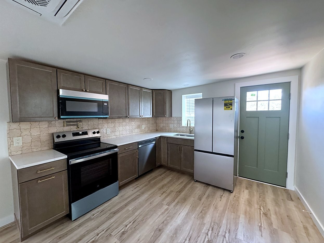 Building Photo - 1804 Slate Ave NW