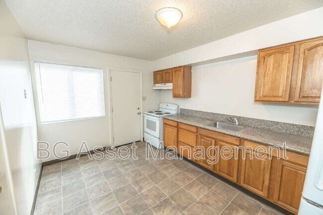 Building Photo - 433 San Marco St