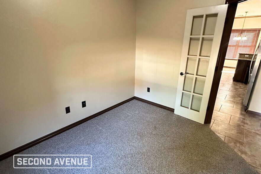 Building Photo - 1204 SummerHill Dr