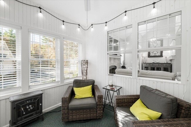 Building Photo - 1 Summer Snow Ln