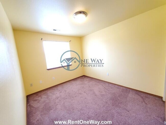 Building Photo - 103 165th St S