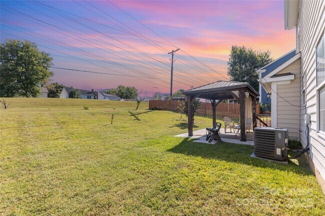 Building Photo - 9626 Kenneth Glenn Dr