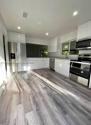 Building Photo - 2441 SW 124th Ave