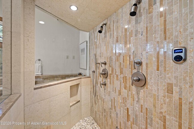 Building Photo - 294 Draw Dr