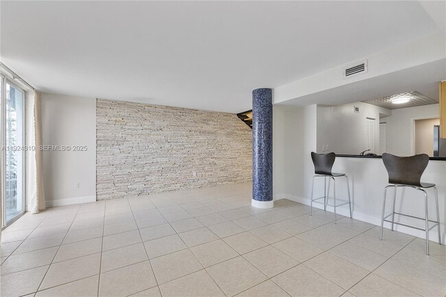 Building Photo - 2977 McFarlane Rd