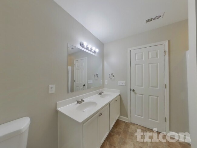 Building Photo - 7167 Marlin St