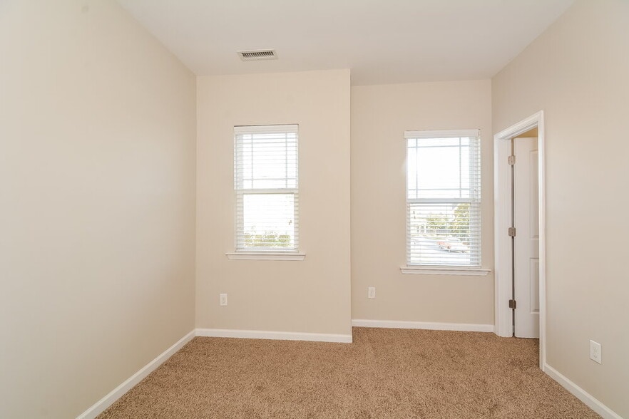 Building Photo - 142 Callahan Trail