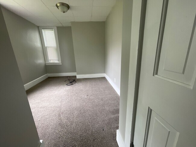 Building Photo - 238 N 36th St