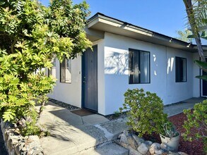 Building Photo - Charming Cottage in Oceanside!