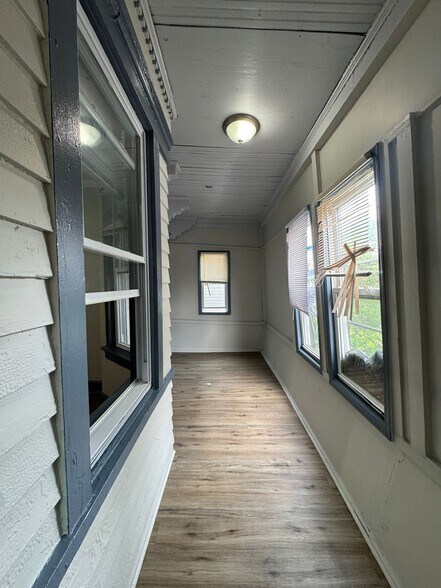 Building Photo - 107 Wilkinson Ave