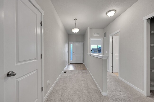 Building Photo - $2,795 - 4 Bed, 3 Bath Home in Colorado Sp...