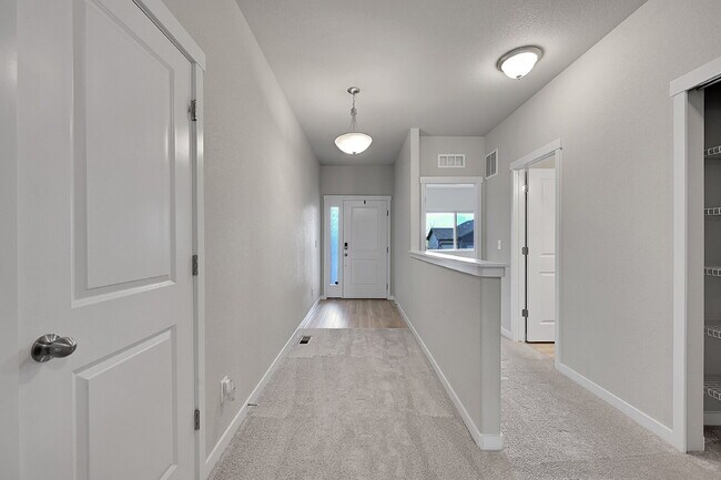 Building Photo - $2,895 - 4 Bed, 3 Bath Home in Colorado Sp...