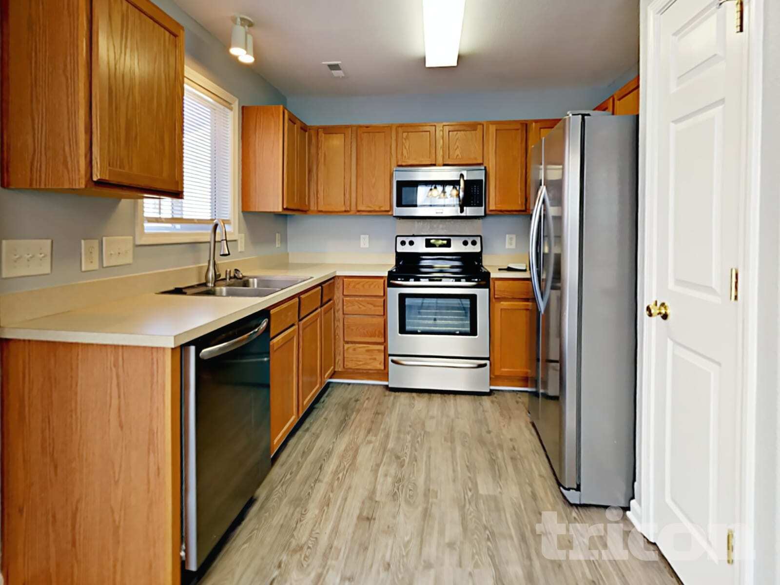 Building Photo - 3014 Great Falls Dr