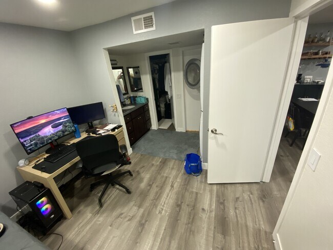 Building Photo - 26211 La Real