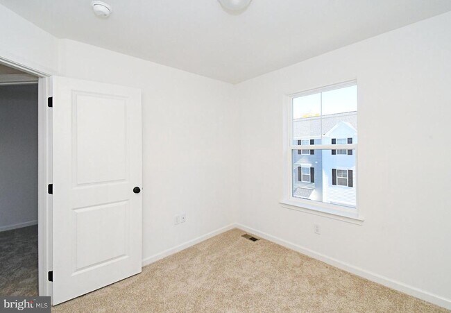 Building Photo - 114 Kuechler Ct