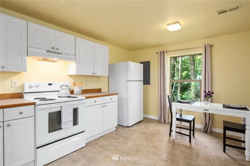 Building Photo - 2190 Washington St