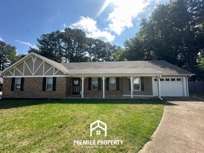 Building Photo - Beautiful 3BR/2BA Bartlett Cove | 1,668 Sq Ft, Brick Fireplace & Dual Dining Areas