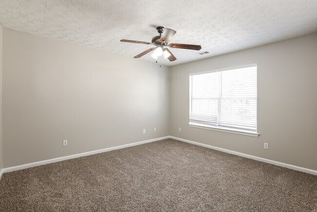 Building Photo - 6937 Fairway Trail