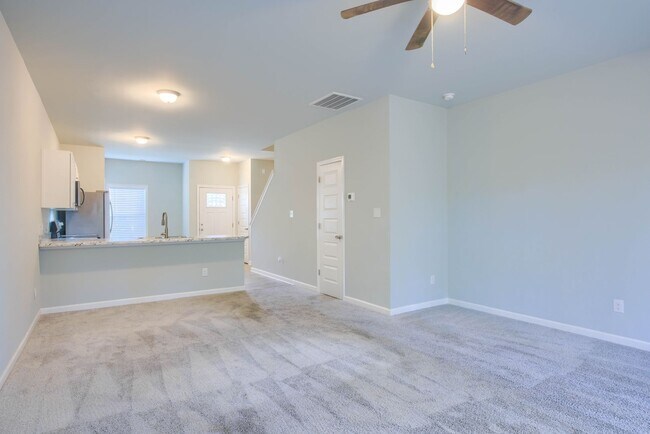 Building Photo - Charming 2-Bed, 2.5-Bath Townhome
