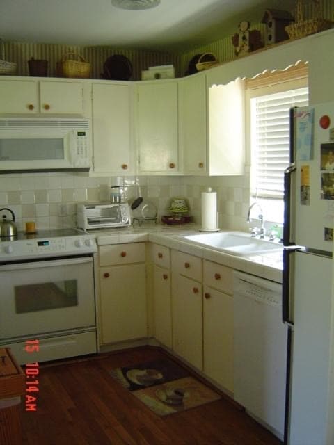 Building Photo - 1651 Knollwood Cir