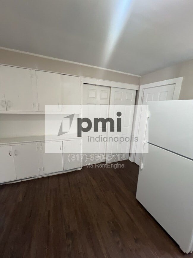 Building Photo - 955 S 22nd St