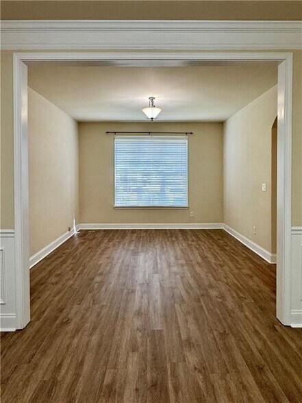 Building Photo - 3606 Rosecliff Trace NE