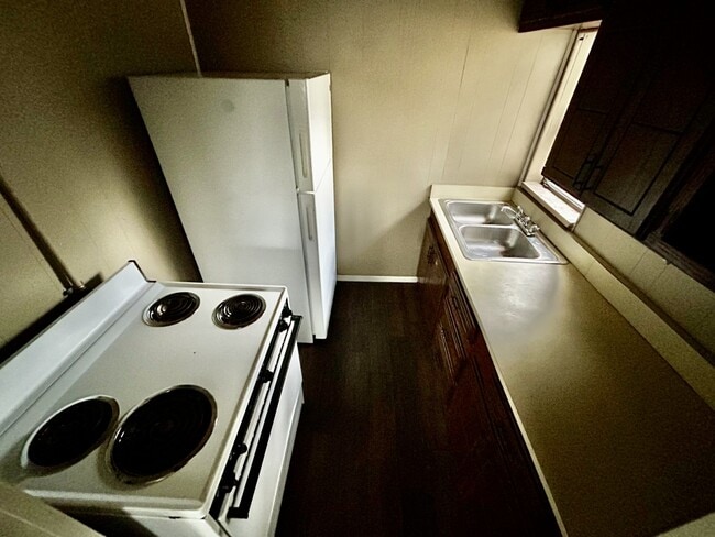 Building Photo - 18549 County Rd 1500