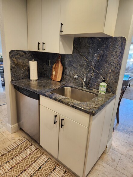 Kitchen - 6000 N Ocean Blvd