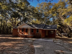 Building Photo - Home For Rent